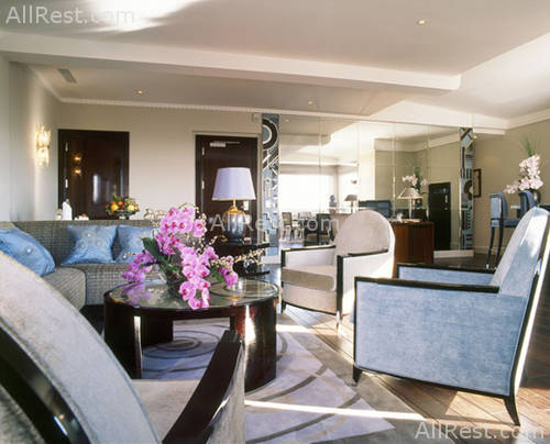 Hotel Plaza Athenee 23